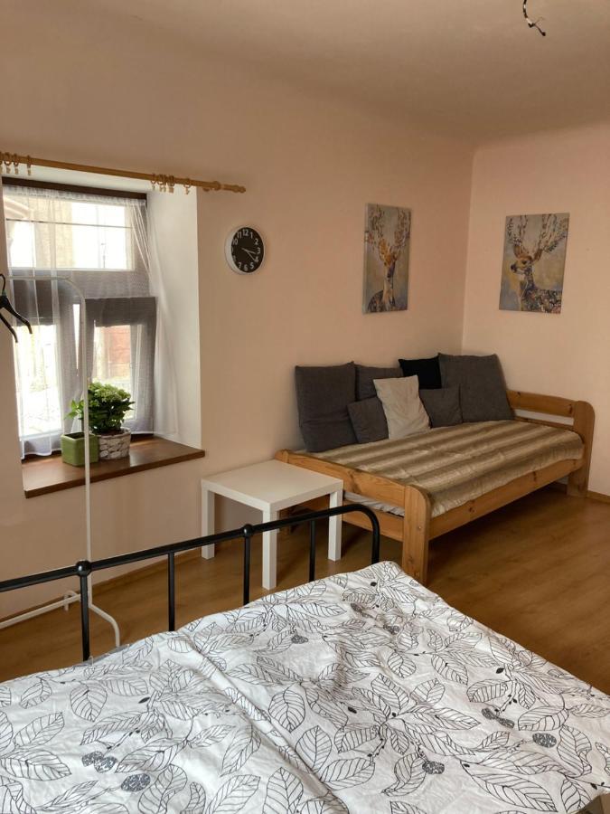 Apartman Centrum Йичин Экстерьер фото